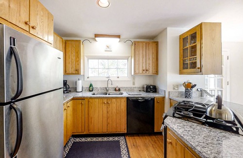 Mount Desert House | Dory Haven: Cove-front Home with sunroom, screened porch & waterfront yard