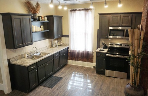 Coshocton Apartment | Dottie's Place in Heart of Historic Roscoe Village