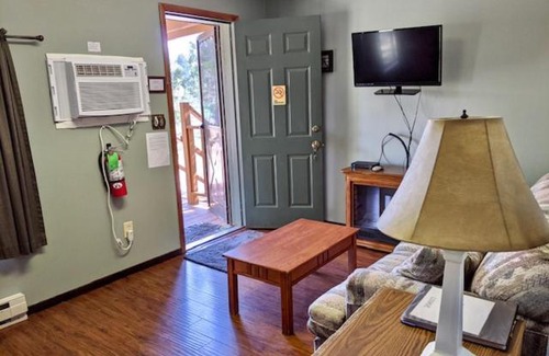 Pinetop Cabin | Double B Lodge