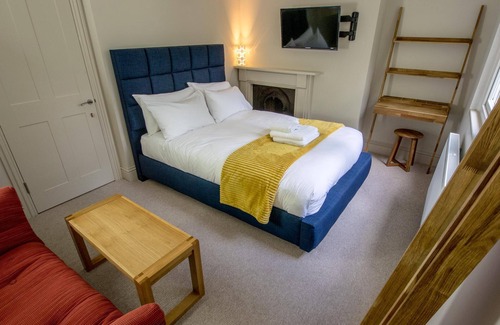 Cambridge City Centre House | Double en-suite room at Regency Guest House
