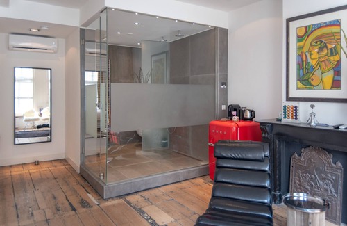 Grachtengordel-West Apartment | "Double Fun" Luxury suite in the heart of Amsterdam "The nine streets"