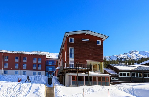 Irdning-Donnersbachtal Cottage | Double room, shower, WC (half board) - JUFA Hotel Planneralm*