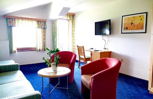 Ramsau am Dachstein Hotel | Double room Scheichenspitz with shower, WC - Hotel Berghof