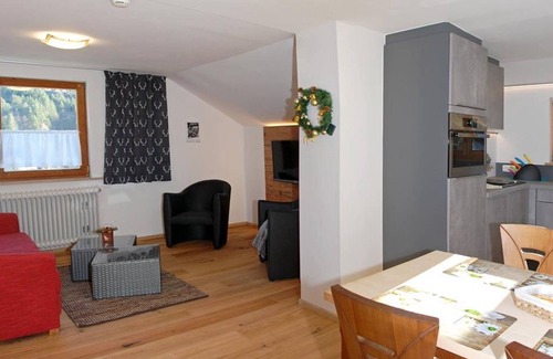 Hirschegg Apartment | Double Room C with Balcony - The Berghof
