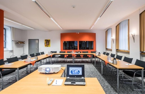 Neuerburg House | Double room for the disabled - euvea Freizeit- und Tagungshotel gGmbh