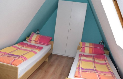 Zeltingen-Rachtig Apartment | Double room mountain side - Gästehaus Herbert Kappes