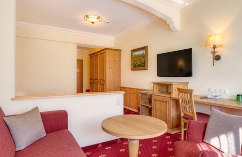 Grossarl House | Double Room "SAPHIR" Superior Shower, WC short - Hotel Kristall