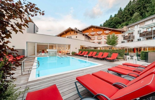 Schuttdorf House | Double room Schwalbenwand - amiamo - Familotel Zell am See