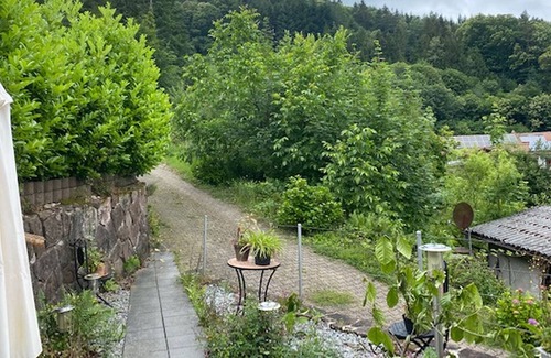 Neusatzeck Apartment | Double room with approx. 18sqm, shared bathroom / shared WC, max. 2 adults + 1 infant (max. 1 year)