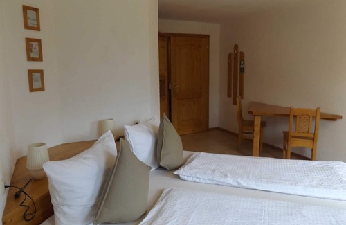 Nussdorf am Attersee Cottage | Double room with balcony and panoramic view - Gasthof Steinbichler