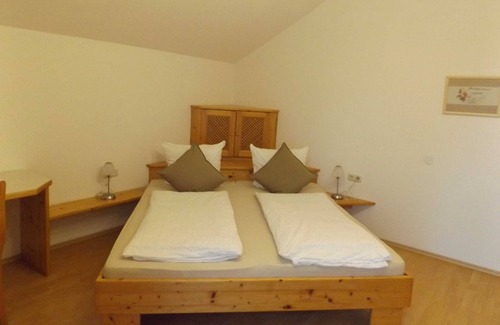 Nussdorf am Attersee Cottage | Double room with balcony and panoramic view - Gasthof Steinbichler