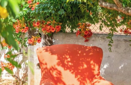 Monte Raposo House | Double Room with Garden View and Balcony(Tangerine) - 2