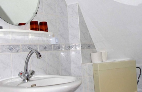 Hann. Muenden Apartment | Double room without breakfast - Priv. Vermietergem. Pension Altes Haus & Gästehaus Bonaforth