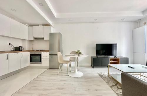 Stefanestii de Jos Apartment | Double Studio B106 StayInn by Cosmopolis