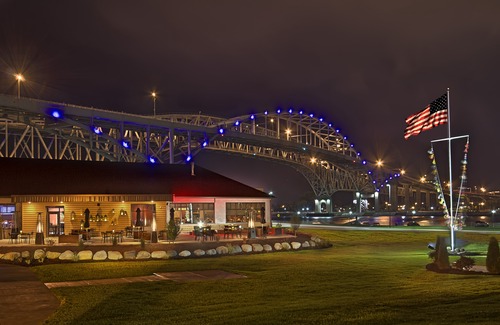 Port Huron Hotel | DoubleTree by Hilton Port Huron