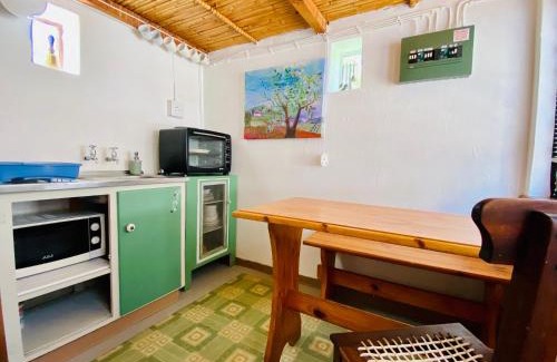 Breede Valley Ski Chalet | Dove Cottage at Rhebokskraal Olive Estate