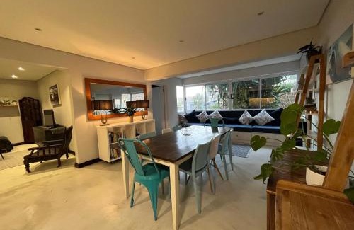 Sea Point Apartment | Doverhurst - Sea Point Cape Town