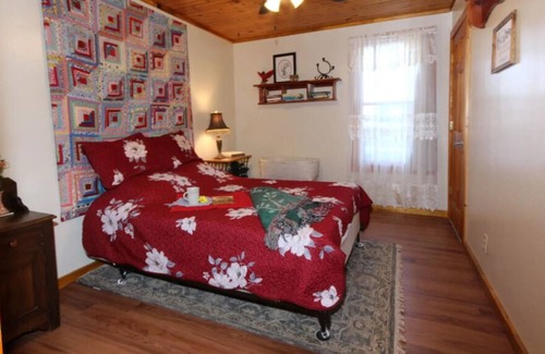 Loudonville Cabin | Down Memory Lane