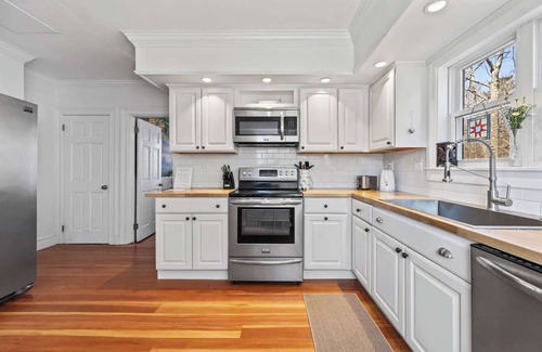 Ellsworth House | Downeast Maine Retreat: 4br w/AC 25 min to Acadia