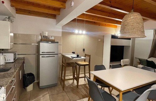 10 de Diciembre Apartment | Downtown Bariloche: Spacious and bright duplex