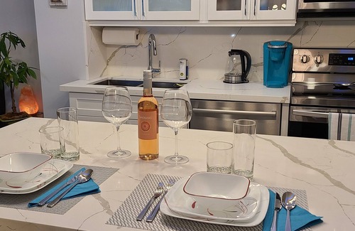 Fort York Condo | 🏢Downtown 1 BDRM ➕ Den with lake & CN tower views!📌