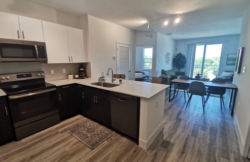 Central Sarasota Apartment | Downtown Apartment with Pool, Gym, and Coworking Space