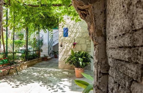 Split Apartment | Downtown Authentic Apartments