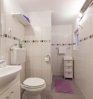 Split Apartment | Downtown Authentic Apartments