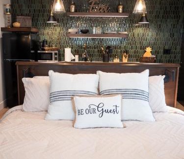 Sunset Apartment | Downtown Boise Sunset Ave Romantic Private Suite