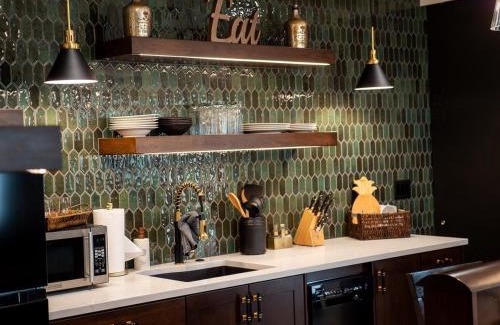 Sunset Apartment | Downtown Boise Sunset Ave Romantic Private Suite