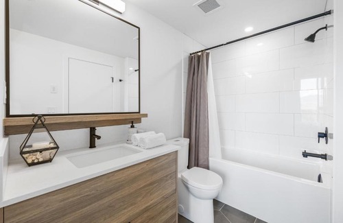 Downtown Kelowna Apartment | Downtown Brooklyn - Brand New Luxury Condon