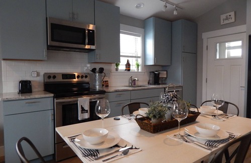 Sandpoint Apartment | Downtown Charmer - Spacious 1 Bed 1 Bath - Adventure Basecamp