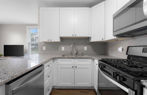 Columbus Apartment | Downtown Columbus~Stunning Upscale 1 bd Suite