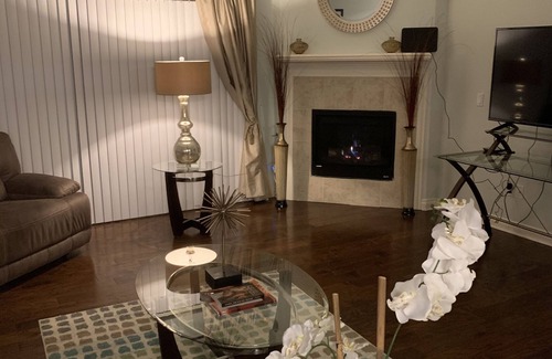 Detroit House | Downtown Detroit hideaway