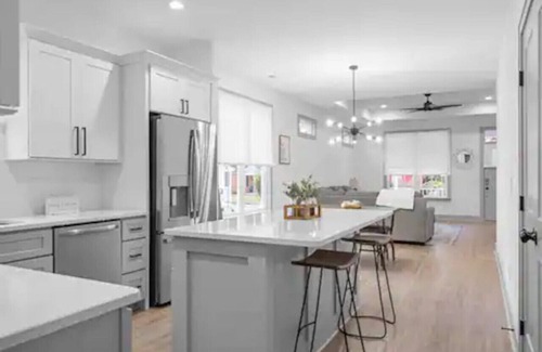 Chattanooga House | Downtown | Hot Tub | Pet Friendly