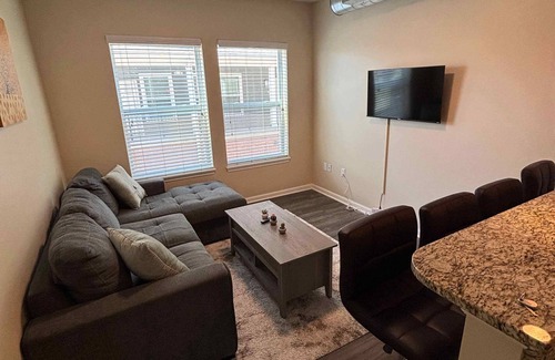Downtown Indianapolis Apartment | Downtown Indy 1BR Modern & Cozy+Free Parking