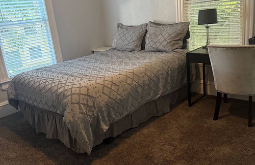 Downtown Orlando House | Downtown Lake Eola Historic House 1 OR 2 BED