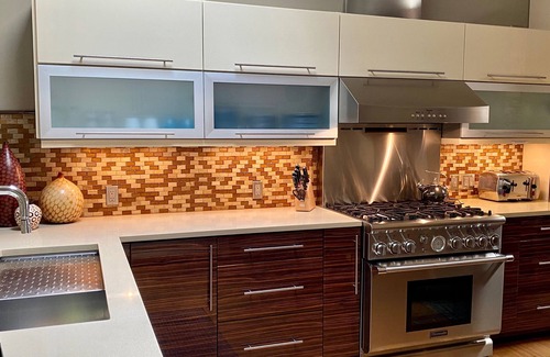 Historic Downtown Durango Apartment | Downtown MainStreet Penthouse 1BR five star Rental with parking overlooking main