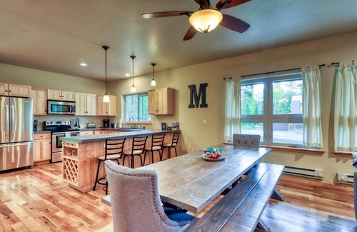 McCall House | Downtown McCall Getaway