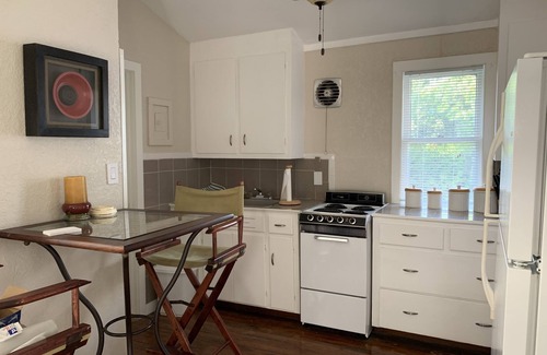Thornton Park Apartment | Downtown Orlando Studio Historic Thornton Park