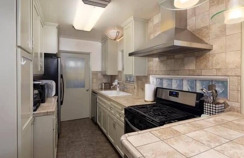 Downtown House | Downtown Pismo, 3 bed 2 bath, 1 Block to Beach!