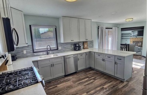 Milwaukee House | Downtown Ranch Hideaway