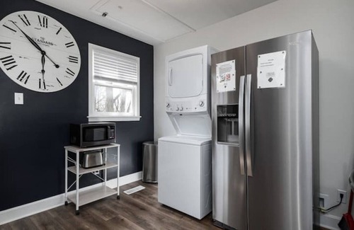 New Albany House | Downtown Retreat! *5 minutes from Louisville KY*