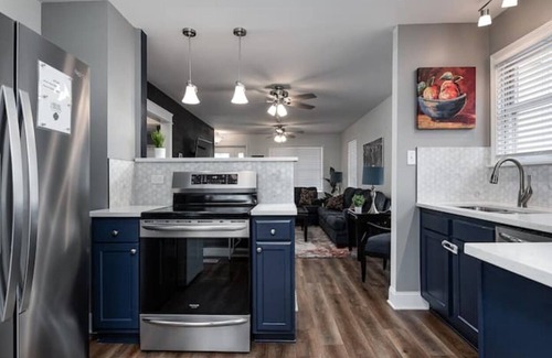 New Albany House | Downtown Retreat! *5 minutes from Louisville KY*