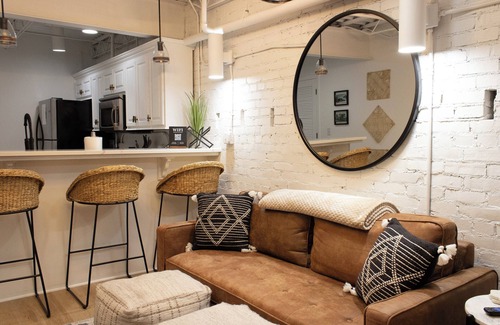 Tuscaloosa Condo | Downtown Tuscaloosa Loft, walking distance to UA/Stadium/Bars/Restaurants