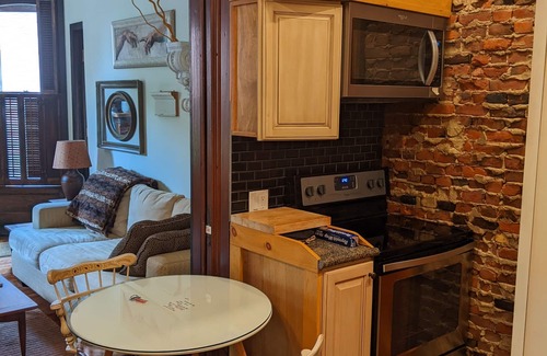 Utica House | Downtown Utica 1