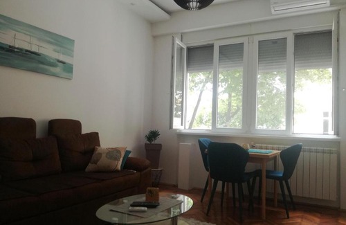 Kosancicev Venac Apartment | Downtown Wing