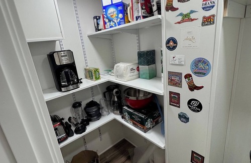 Brownstown Apartment | Downtown Yakima 2-Bedroom apartment on 2nd floor of The Hittle Building