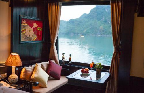 Hon Gai Boat Rental | Dragon Legend Cruise