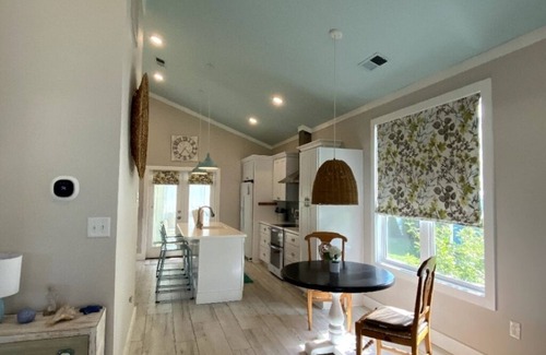 Shallotte Cottage | Dragonfly Cottage at the coast in Shallotte, NC.